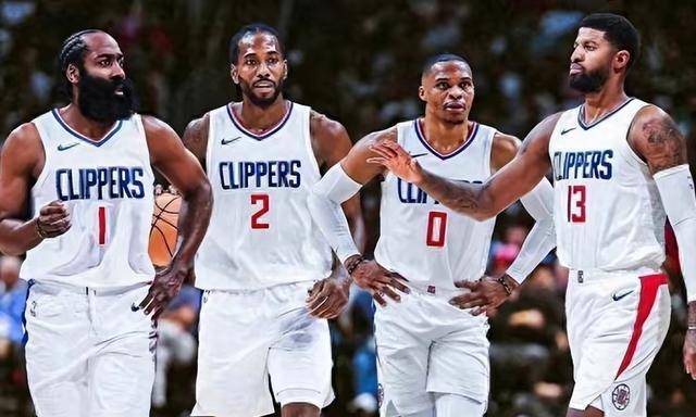 半场战报：法兰克福0-0美因茨，双方破门乏术（半场快讯：法兰克福0-0美因茨，场面胶着难破门）