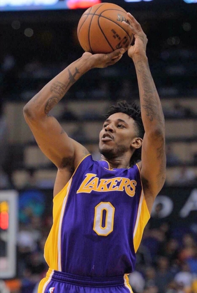 天空体育：曼联预计他们今夏会收到对加纳乔的正式报价（天空体育：曼联预期今夏将获针对加纳乔的正式报价）