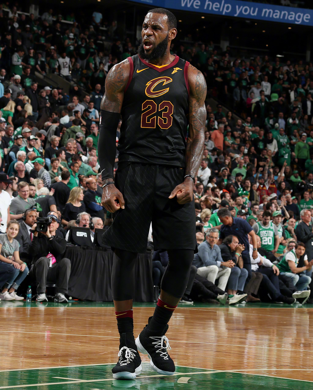 合同将到期，付豪交易？辽宁官宣，谁注意杨鸣表态，还剩1年合同（合约仅剩一年，付豪会被交易？辽宁官宣后杨鸣发声引关注）