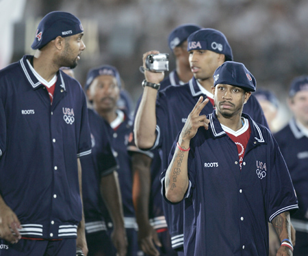 巴萨官方：拉菲尼亚继续进行个人训练，处在康复的最后阶段（巴萨通报：拉菲尼亚继续单独训练，康复进入收尾阶段）